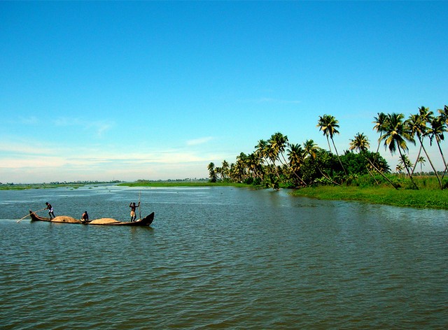 top-17-best-tourist-places-to-visit-in-kerala-with-photos-1 Top 17 Best Tourist Places to Visit in Kerala (with Photos)