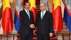 pm-nguyen-xuan-phuc-holds-talks-with-cambodian-counterpart-hun-sen-nhan-dan-online PM Nguyen Xuan Phuc holds talks with Cambodian counterpart Hun Sen - Nhan Dan Online