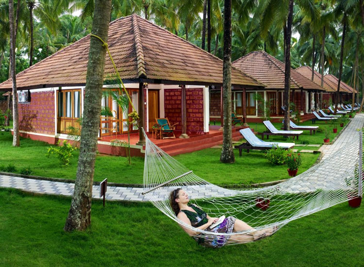 head-to-the-10-best-luxury-spa-and-ayurveda-resorts-in-kerala-for-a-pampering-experience-4 Head to the 10 best luxury Spa and Ayurveda Resorts in Kerala for a pampering experience