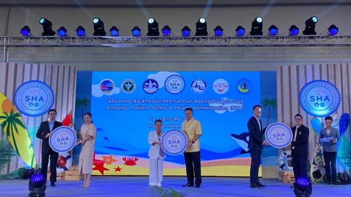 more-than-211-tourism-businesses-in-chon-buri-awarded-amazing-thailand-sha-certificate More than 211 tourism businesses in Chon Buri awarded Amazing Thailand SHA certificate
